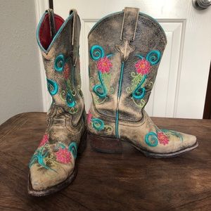 Macie Bean cowgirl boots. Size 2